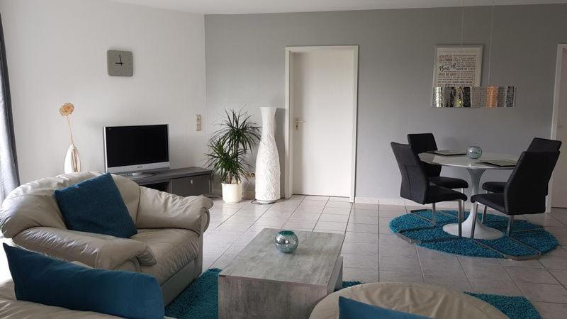 Ferienwohnung Gockels-Auszeit บัดวิลดุงเงน ภายนอก รูปภาพ