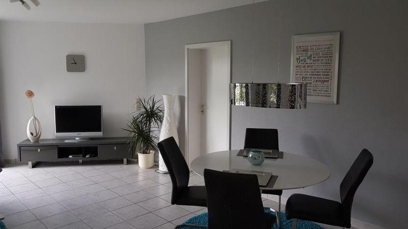 Ferienwohnung Gockels-Auszeit บัดวิลดุงเงน ภายนอก รูปภาพ