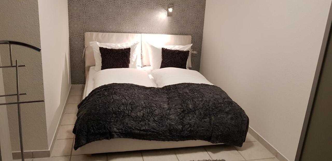 Ferienwohnung Gockels-Auszeit บัดวิลดุงเงน ภายนอก รูปภาพ